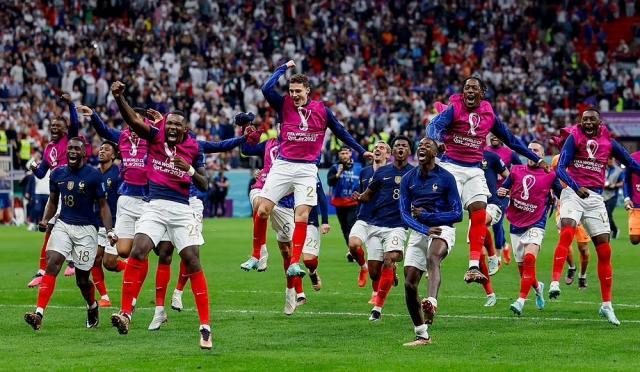 1670715473705074842.jpg 65455959-11512203-image-a-110_16.jpg