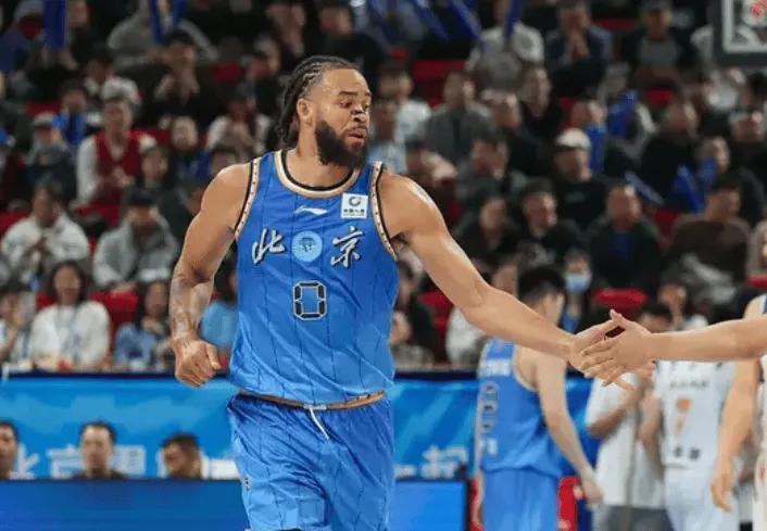 搜狐体育直播-北京88-55战胜四川 球员评价：5人优秀，4人及格，3人低迷