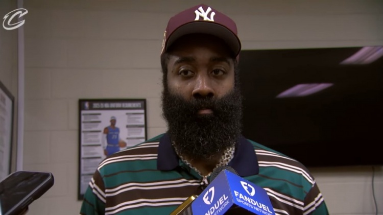 搜狐体育首页-哈登谈适应过程：我还在学习 我还住在酒店里&amp;还没安顿下来